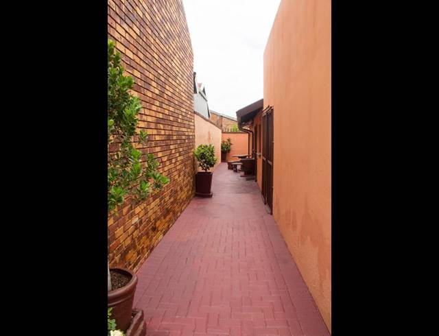 3 BEDROOM HOUSE FOR SALE IN DHLAMINI